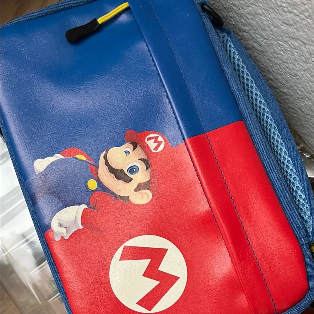 Officially Licensed Switch Commuter Case - Mario - Semi-Hardshell Pro NWOT!
